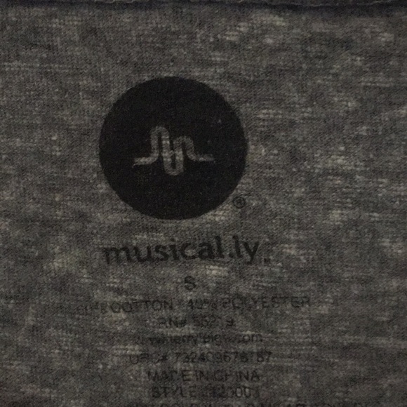 Musical.ly shirt - Picture 2 of 3